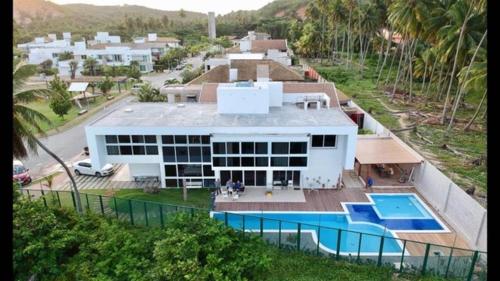 Casa beira-mar em condominio fechado!