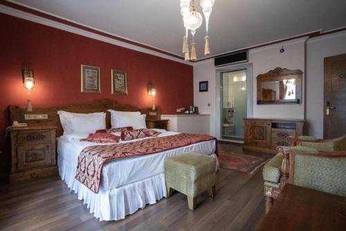 GARDEN HOUSE HOTEL Room Type - Superior King Room