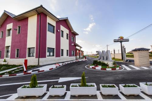 外部景觀, 坎昆阿維萊斯汽車旅館 (Motel Cancun Aviles) in 阿維萊斯