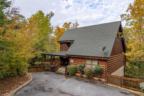 Deluxe Mountain Cabin in Bear Creek Crossing Resort