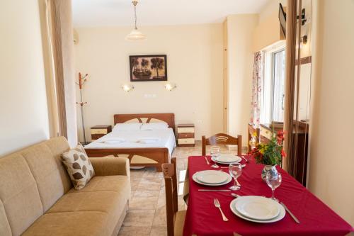 Dotări, Lorenzo House Apartments in Lassi