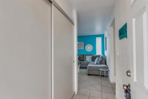 Manhattan Shores 2 Apts - image 14