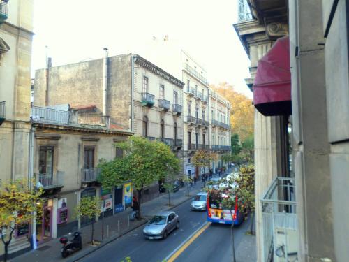 Catania Centro Rooms - image 3
