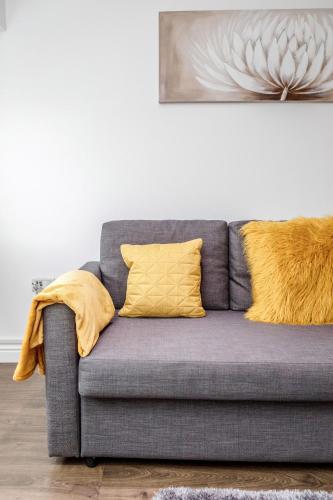 Modernview Serviced Accommodation 1 Bedroom Watford HighStreet F10