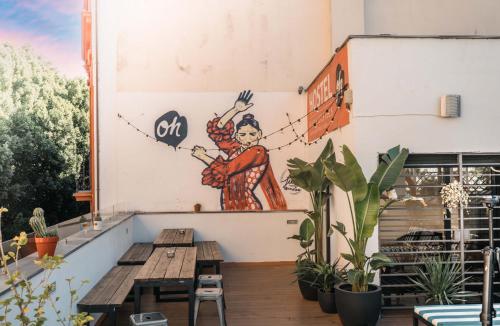 Oasis Backpackers' Hostel Sevilla & Coworking - image 7