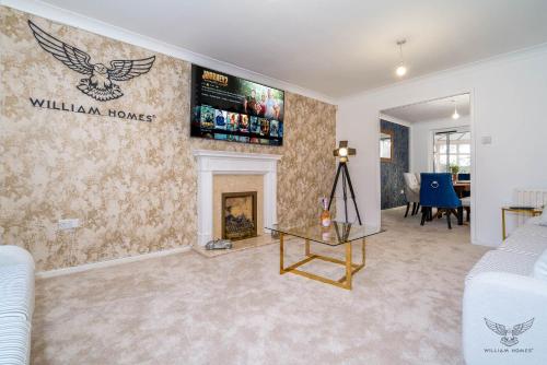 WILLIAM HOMES - COOMBE ABBEY, Free Parking, King BED, NETFLIX & Pool Table gîte à louer Avon Dassett