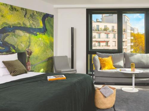 room detail thumbnail 0