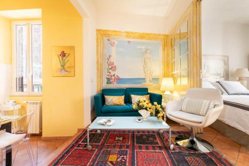 Monti Romantic Sunshine Maisonette, Rome (photo 3)