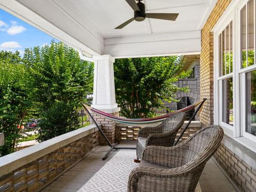 School St Sweetheart-Walk Downtown-Dining-Historic - image 12