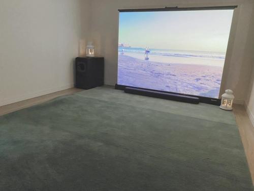 Three-Bedroom Apartment image 8