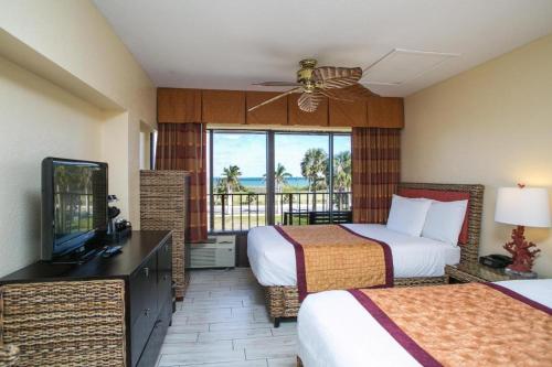 2 double beds