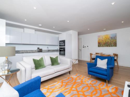 Quiet 1 bed central apartment with parking - Pass the Keys, Bath
