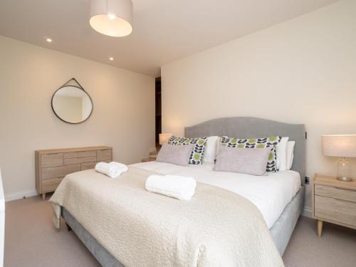 Pass The Keys Quiet 1 bed central apartment with parking, Bath (photo 4)