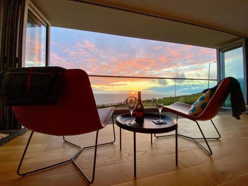 Picture of Stunning Panoramic Sea View Apartment By Truabode Holiday Lets & Short Lets Newquay - Porth With Fre