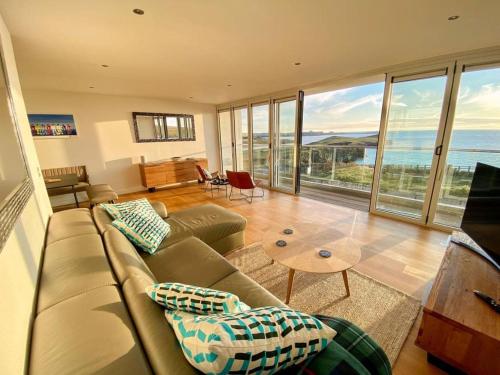 Picture of Stunning Panoramic Sea View Apartment By Truabode Holiday Lets & Short Lets Newquay - Porth With Fre