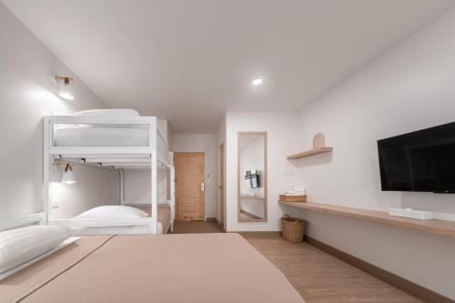 COROOM BKK – Bangkok, NY