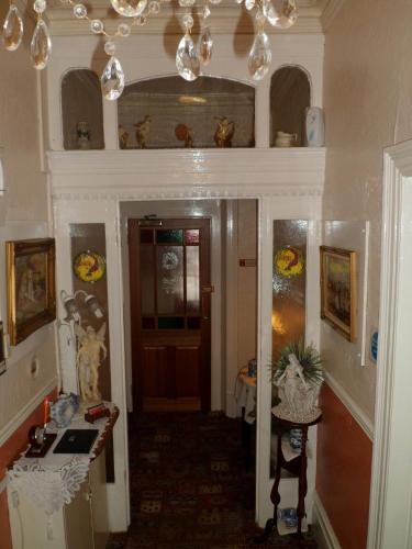 Camelot Hotel - Couples Only – Blackpool