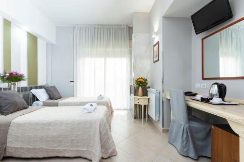 Hotel San Paolo, Naples (photo 8)