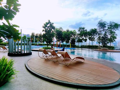 Swimming pool, Maxine Suites in Sg Besi