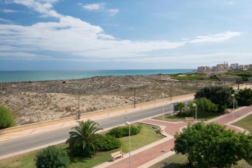 Apartment with Sea View image 8