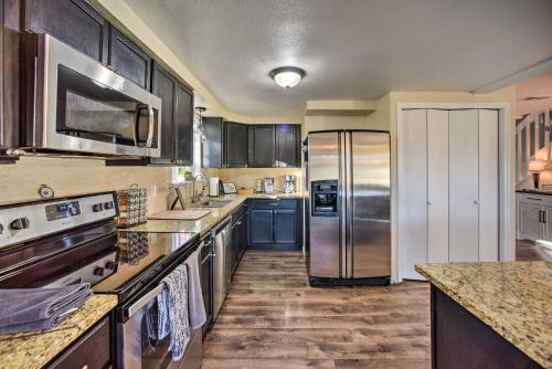 Mountain Haven with Deck and Pikes Peak Views! in Woodland Park, USA