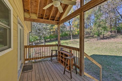 Mt Juliet Getaway with Yard 22 Mi to Nashville in 亨德森維爾