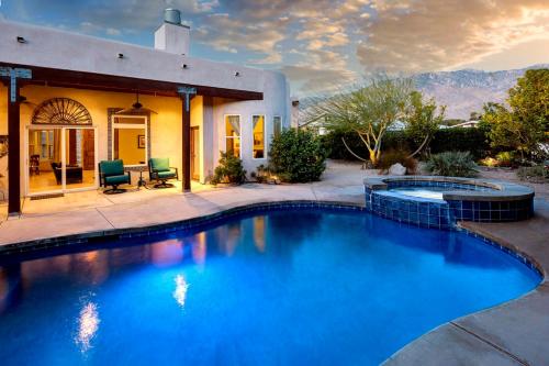 A Beautiful Desert Escape with Everything You Need in Palm Springs, USA