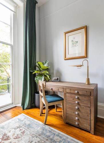 330065054 Bellwether House