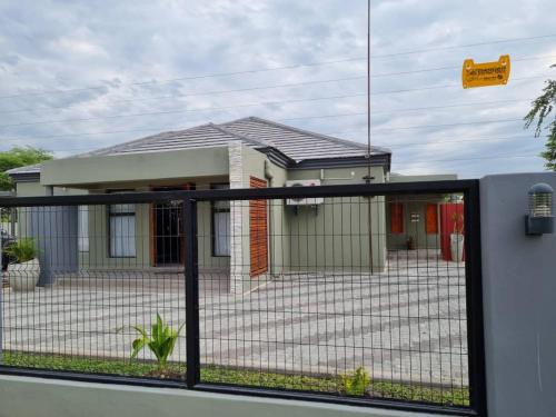 Villa 13 Maun