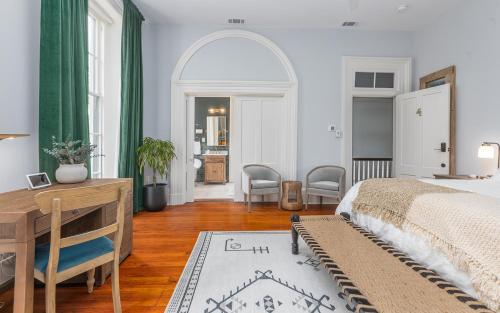 330085588 Bellwether House