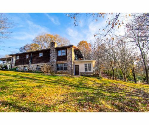 Classic Lake House Lakefront with Fire Pit and Dock thumb 3
