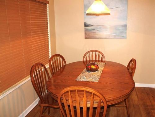 1202 - 2 Bedroom - image 11