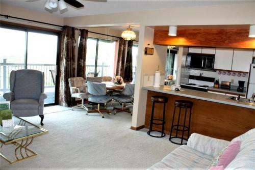 305 - 2 Bed - image 6