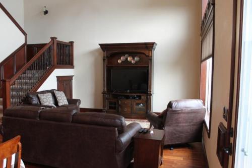 1427 - 3 Bedroom - image 3