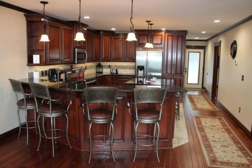 1427 - 3 Bedroom - image 14