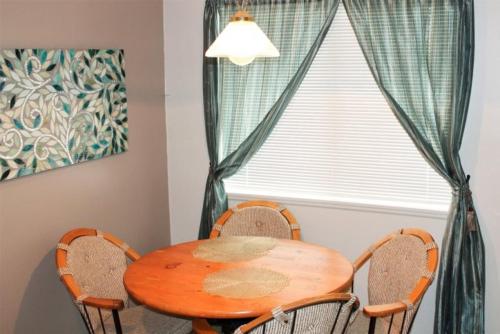 209 - 1 Bedroom - image 11