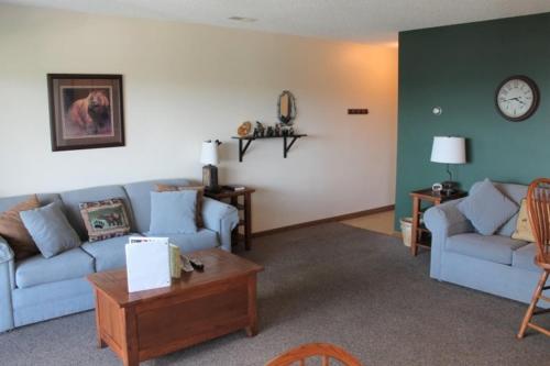 207 - 2 Bedroom - image 6
