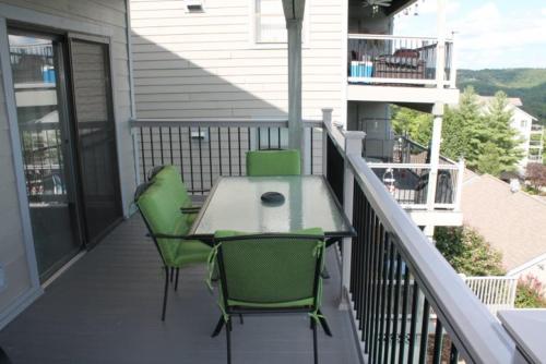 207 - 2 Bedroom - image 13