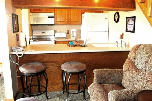 916 - 3 Bedroom Loft - image 11