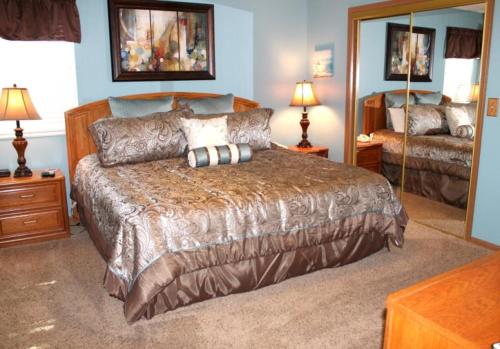 916 - 3 Bedroom Loft - image 10