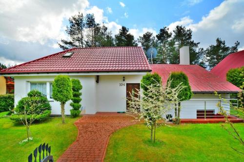 Spacious cottage, idyllic right on the lake, Spore, Szczecinek