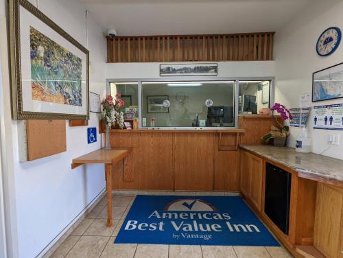 Lobby, Americas Best Value Inn Oxnard Port Hueneme in Port Hueneme (CA)