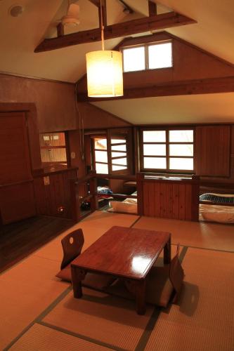 2 double beds