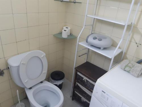 Room in Guest room - Peaceful accommodation in Madrid near Atocha