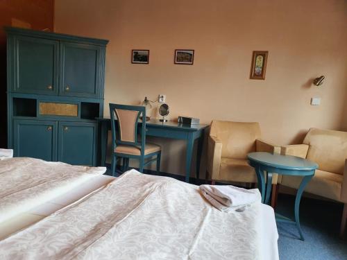 Hotel PAM Room Type - Standard Double Room