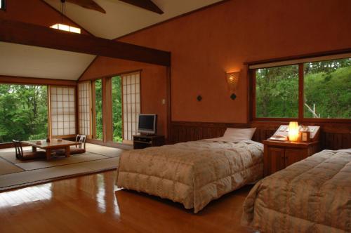 2 double beds