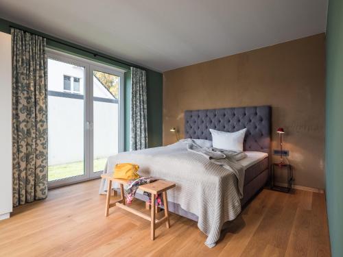 Luxus FeWo 122 m² direkt am Wasser mit Boot in Krakow am See