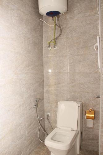 Bathroom, فندق زيلامسي in Barka