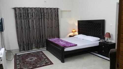 Gulshan inn Couple Guest House