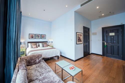 room detail thumbnail 0